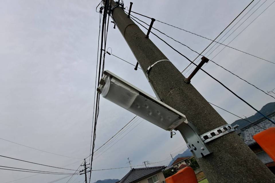 防犯灯の取り換えの画像